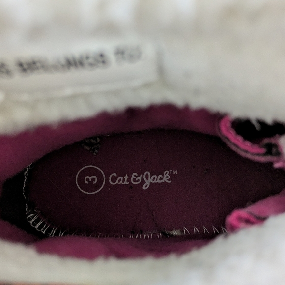 Cat & Jack Girls size 3 Pink Snow Boots - Picture 3 of 6